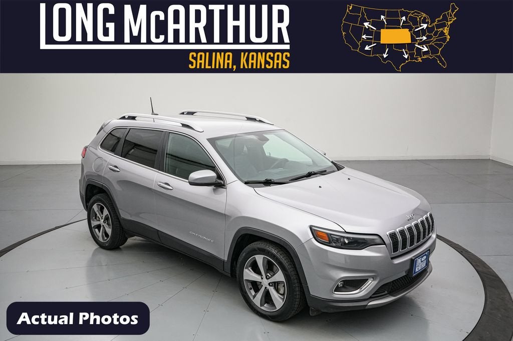 2019 Jeep Cherokee Limited in Billet Silver Metallic — front three-quarter view