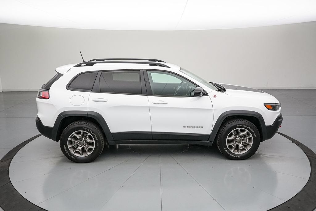 2022 Jeep Cherokee — rear three-quarter view