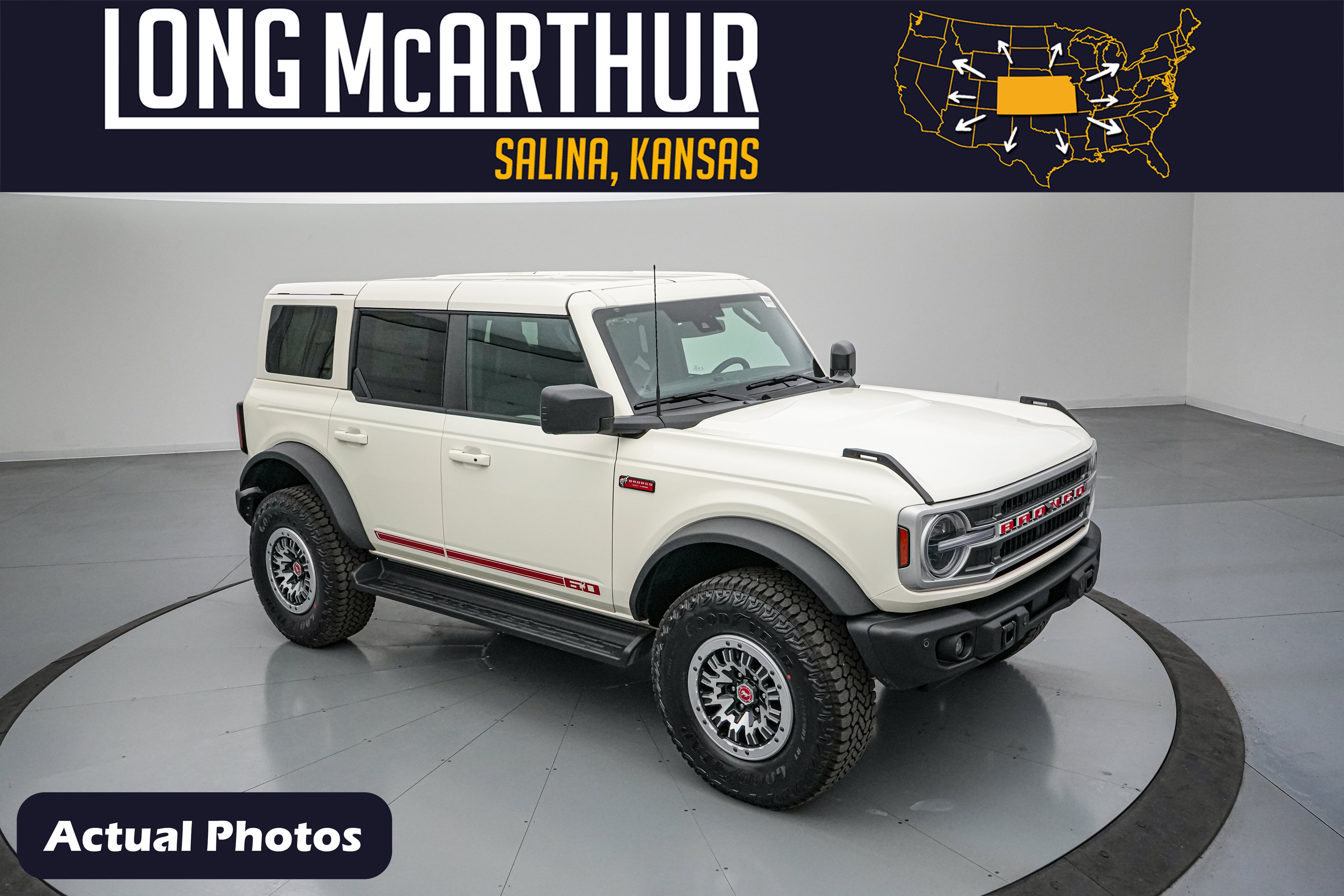 2026 Ford Bronco Outer Banks w/60th Anniversary in Wimbledon White — front three-quarter view