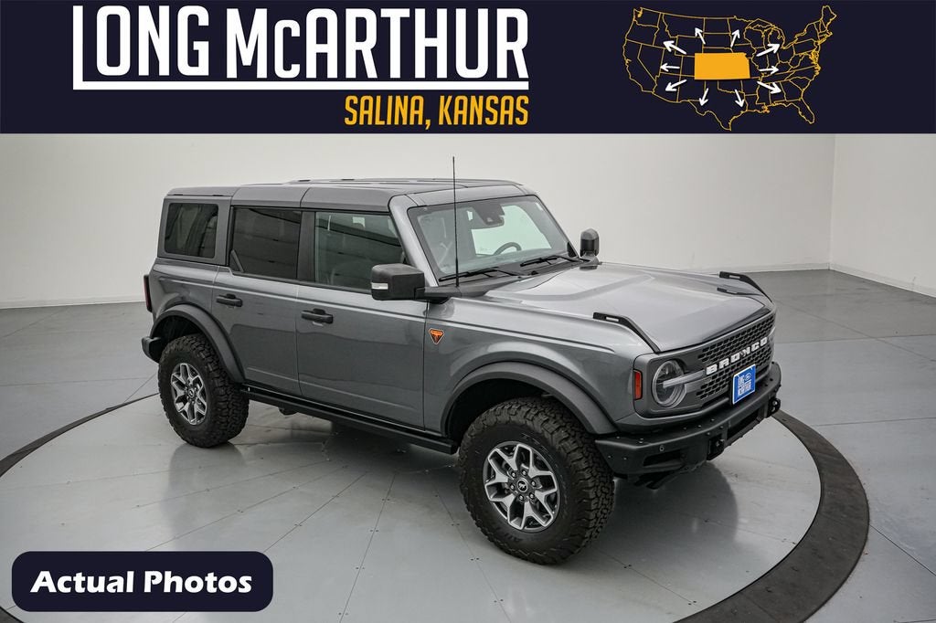 2024 Ford Bronco Badlands in Carbonized Gray Metallic — front three-quarter view