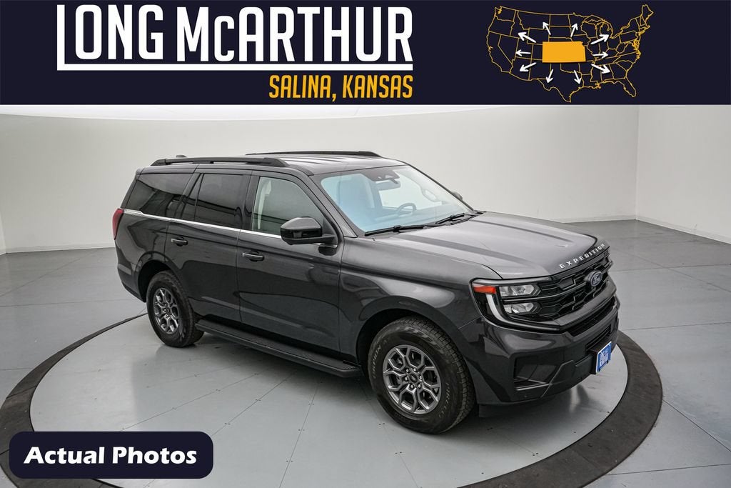 2025 Ford Expedition Active in Dark Matter Gray Metallic — front three-quarter view