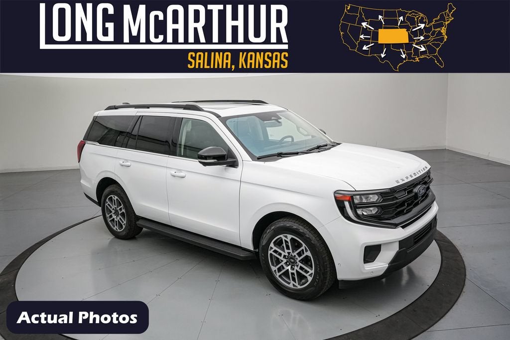 2025 Ford Expedition Active in Oxford White — front three-quarter view