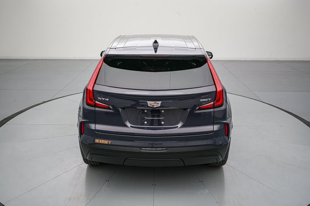 2024 Cadillac XT4 — detail view