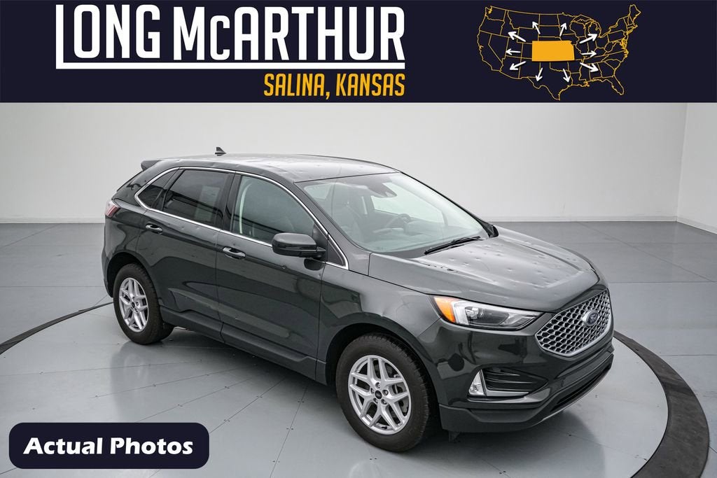 2024 Ford Edge SEL in Forged Green Metallic — front three-quarter view