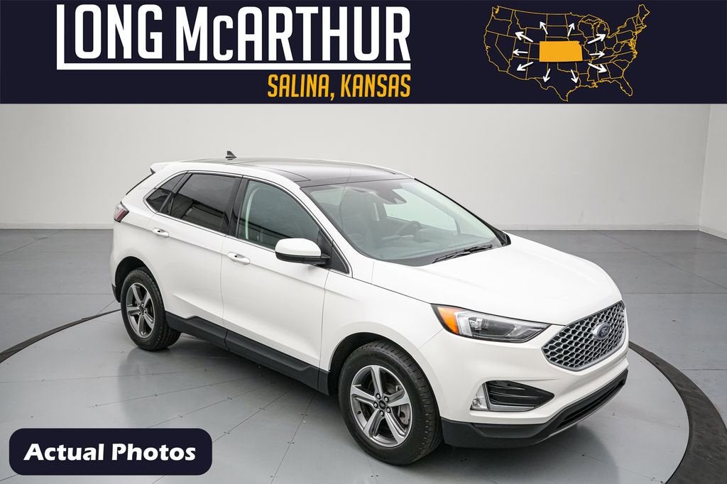 2023 Ford Edge SEL in Star White Metallic Tri-Coat — front three-quarter view
