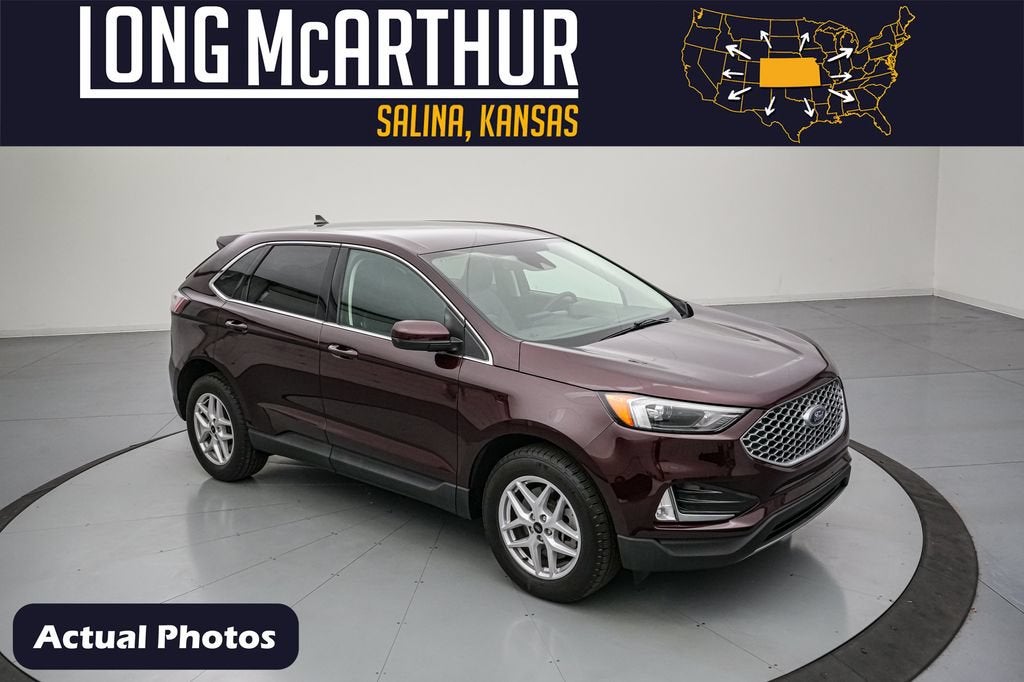 2024 Ford Edge SEL in Burgundy Velvet Metallic Tinted Clearcoat — front three-quarter view