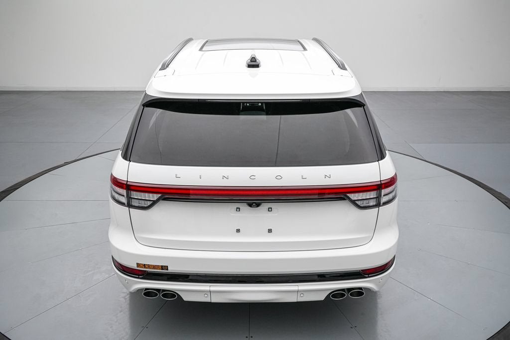 2025 Lincoln Aviator — detail view