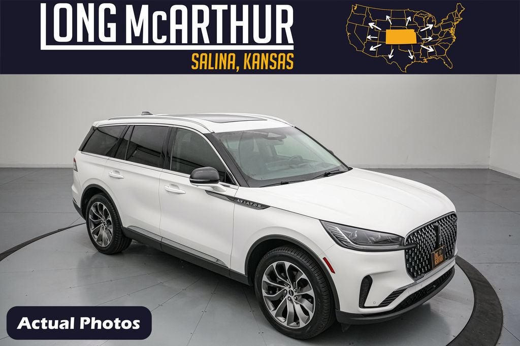 2025 Lincoln Aviator Reserve in Pristine White Metallic Tri-Coat — front three-quarter view