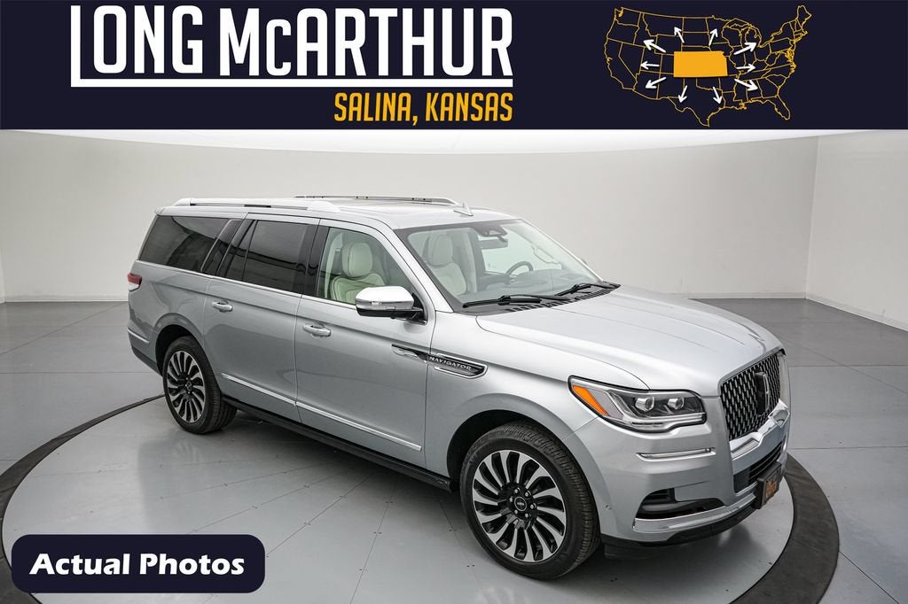 2022 Lincoln Navigator L Black Label in Silver Radiance Metallic Clearcoat — front three-quarter view